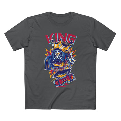 King Skateboarder Graphic Tee — Retro Streetwear Skateboard T-Shirt